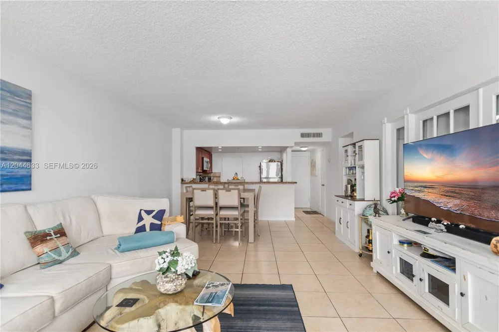 3725 S Ocean Dr #1117 Hollywood, FL 33019