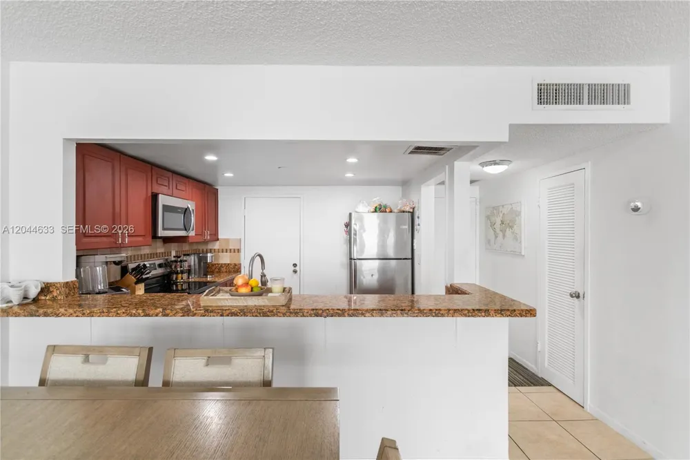 3725 S Ocean Dr #1117 Hollywood, FL 33019