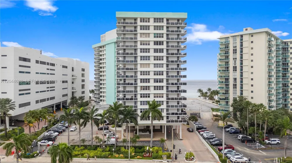3725 S Ocean Dr #1117 Hollywood, FL 33019