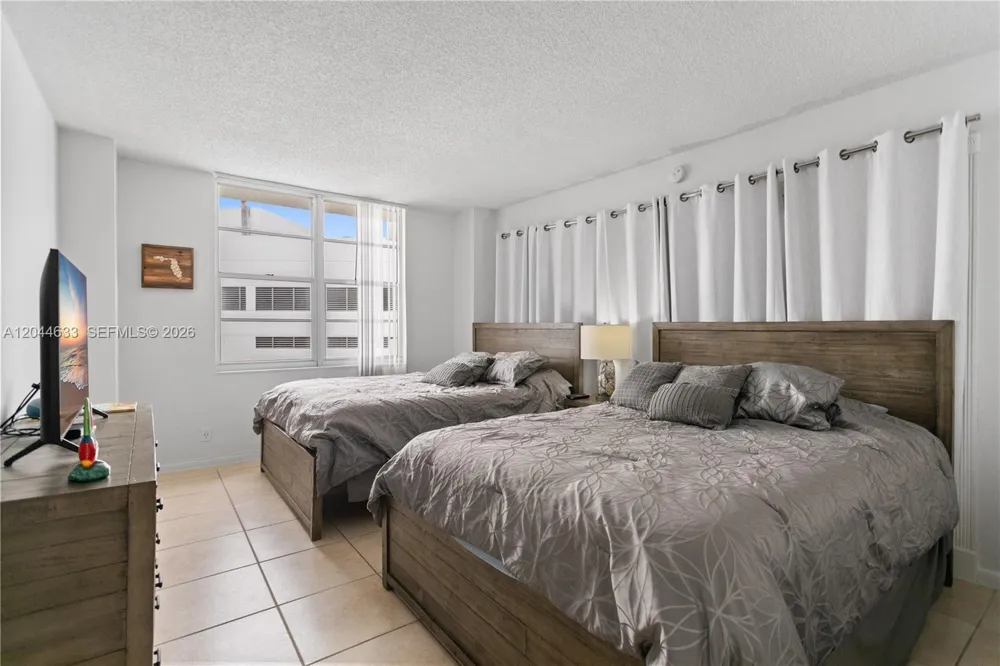 3725 S Ocean Dr #1117 Hollywood, FL 33019
