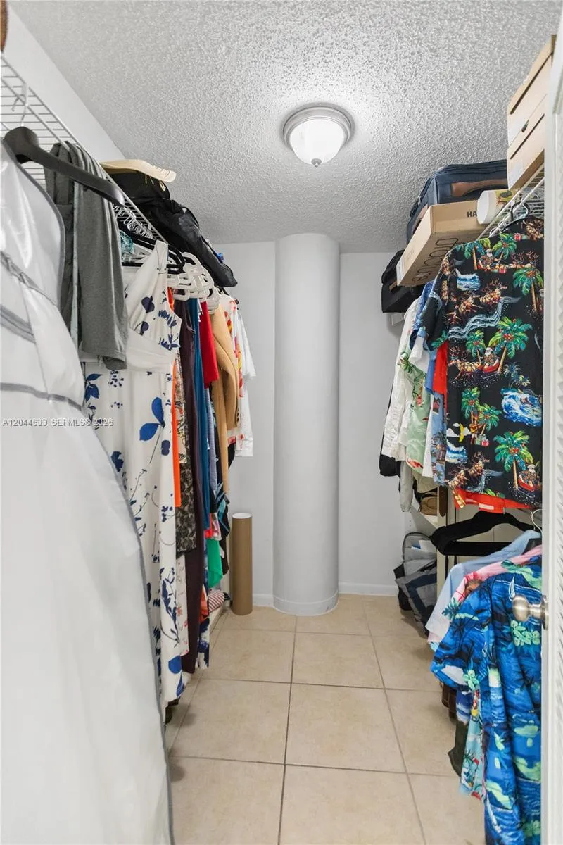 3725 S Ocean Dr #1117 Hollywood, FL 33019