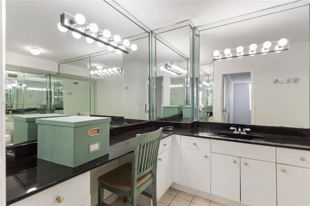 3725 S Ocean Dr #1117 Hollywood, FL 33019