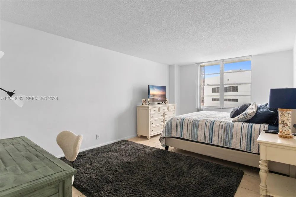 3725 S Ocean Dr #1117 Hollywood, FL 33019