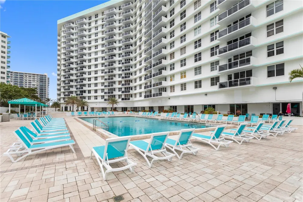 3725 S Ocean Dr #1117 Hollywood, FL 33019