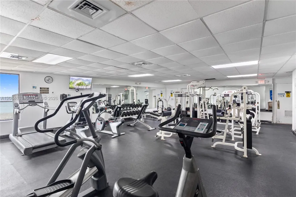3725 S Ocean Dr #1117 Hollywood, FL 33019
