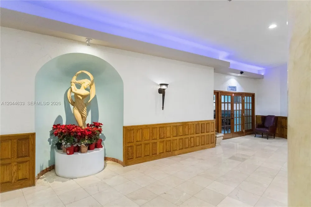 3725 S Ocean Dr #1117 Hollywood, FL 33019