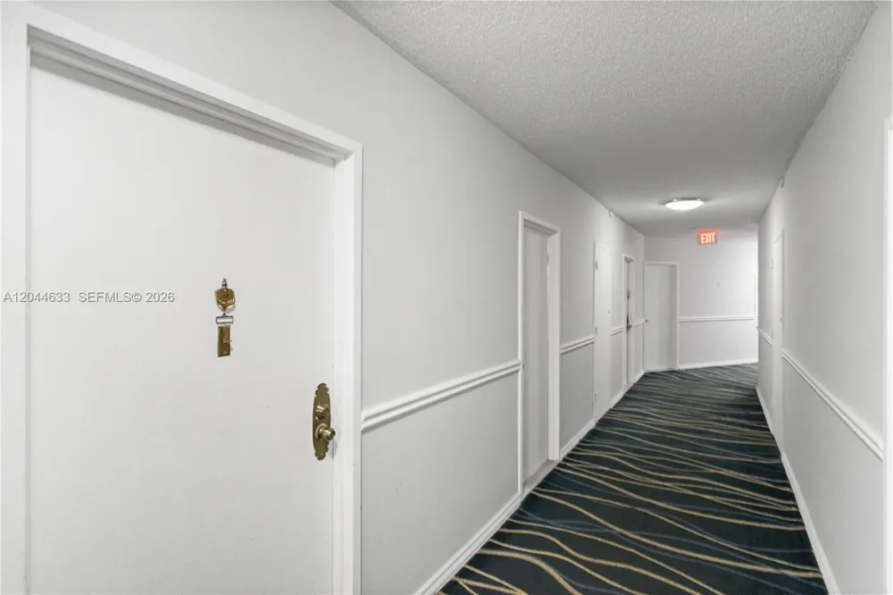 3725 S Ocean Dr #1117 Hollywood, FL 33019