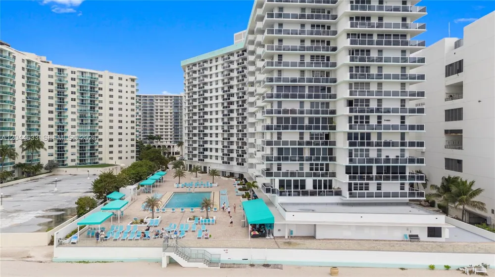 3725 S Ocean Dr #1117 Hollywood, FL 33019
