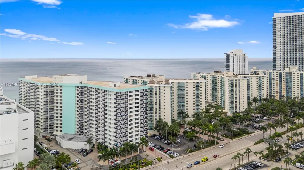 3725 S Ocean Dr #1117 Hollywood, FL 33019
