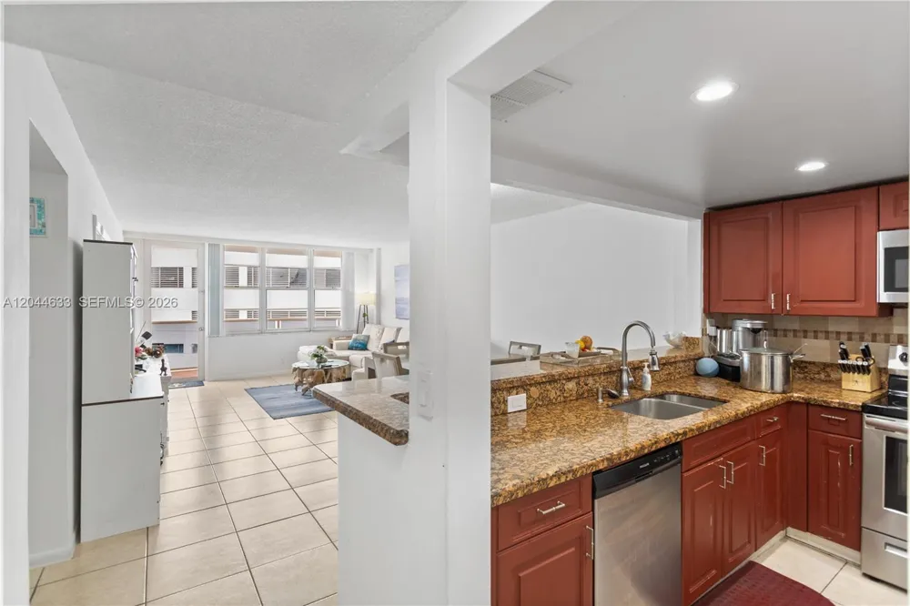 3725 S Ocean Dr #1117 Hollywood, FL 33019