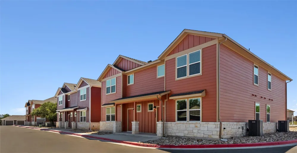 523 Powell Drive Leander, TX 78641