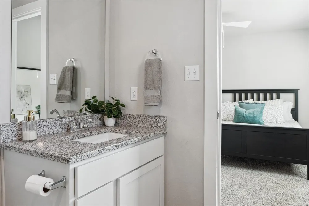523 Powell Drive Leander, TX 78641