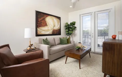 1690 North Loop #336