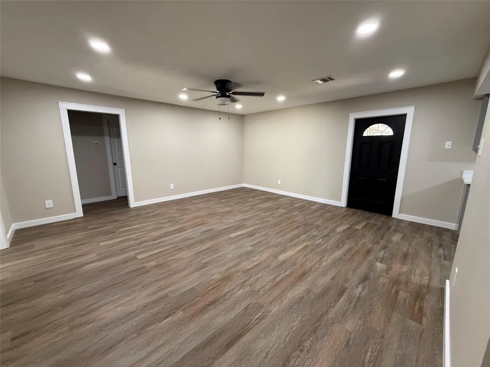 2818 Spa Drive Deer Park, TX 77536