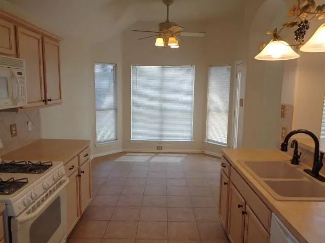 32510 Decker Oaks Drive Pinehurst, TX 77362