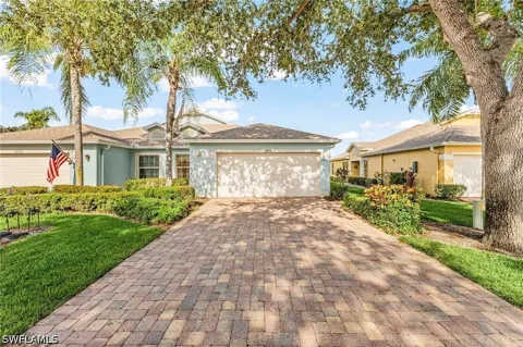 Sterling Oaks Drive