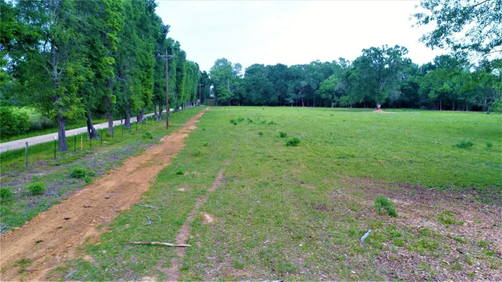 749 County Road 4110 Crockett, TX 75835
