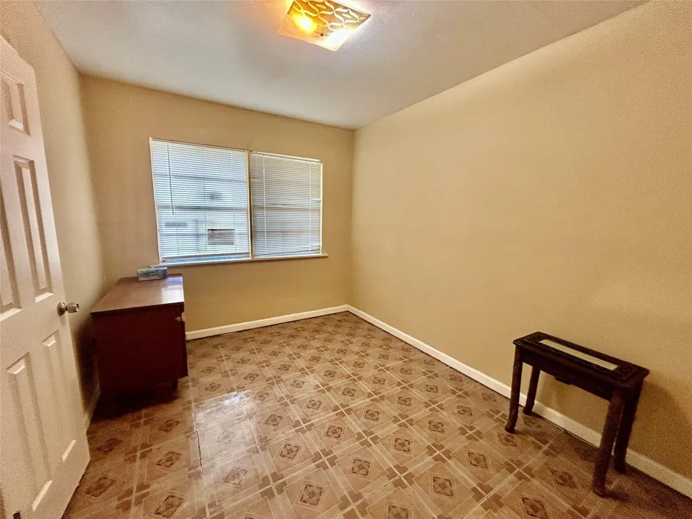 1810 11th Street Orange, TX 77630