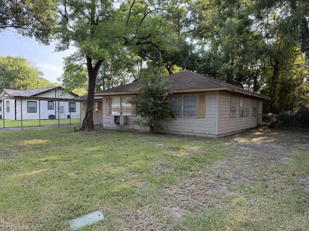 1810 11th Street Orange, TX 77630