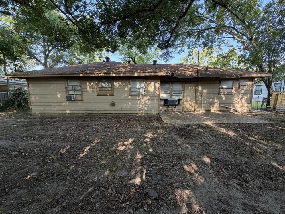 1810 11th Street Orange, TX 77630