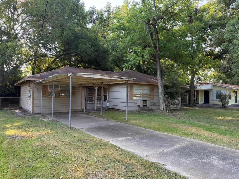 1810 11th Street Orange, TX 77630