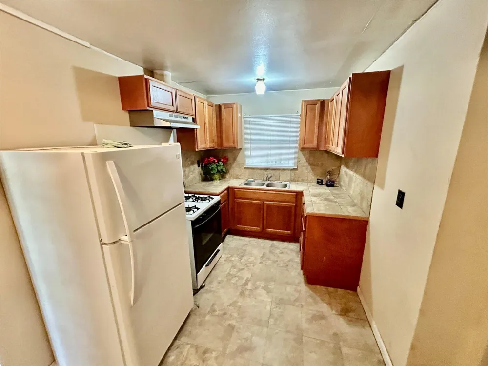 1810 11th Street Orange, TX 77630