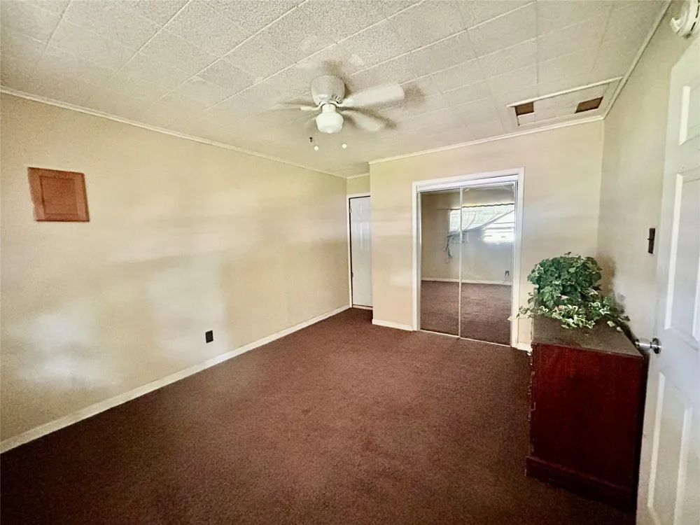 1810 11th Street Orange, TX 77630
