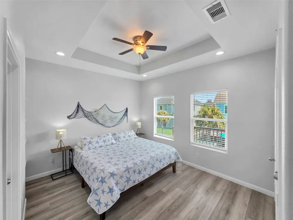 2294 E Lobster Crystal Beach, TX 77650