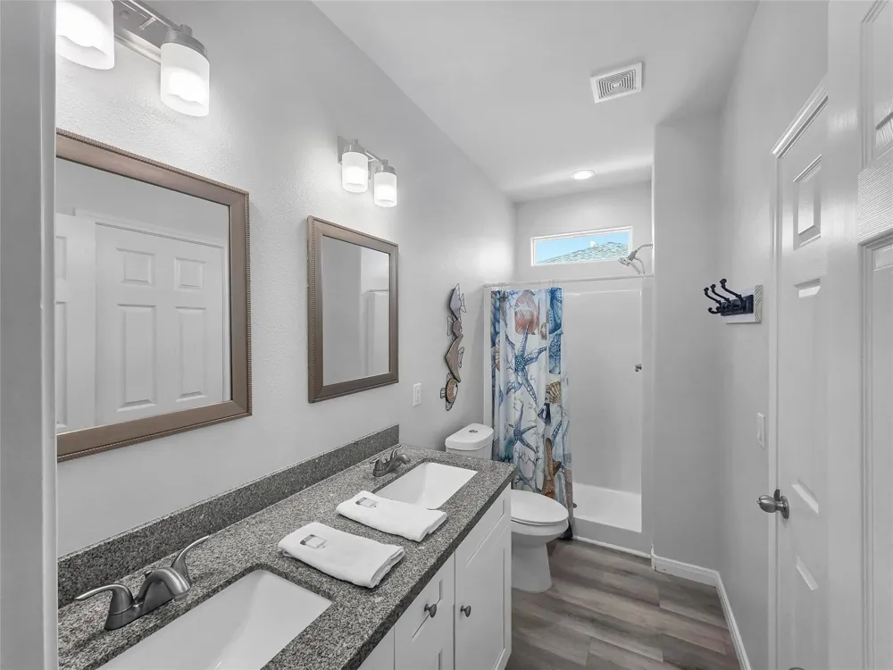 2294 E Lobster Crystal Beach, TX 77650