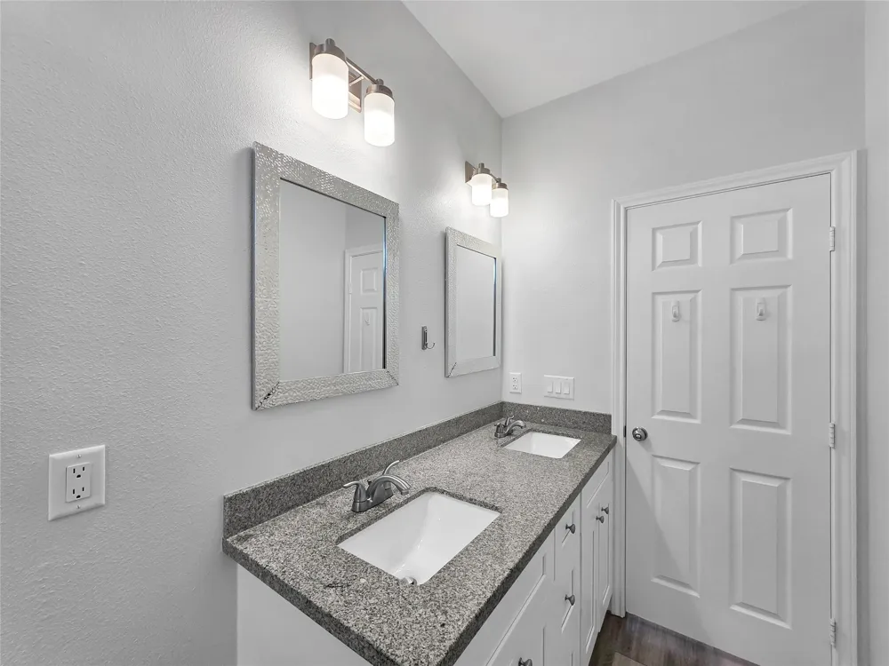 2294 E Lobster Crystal Beach, TX 77650