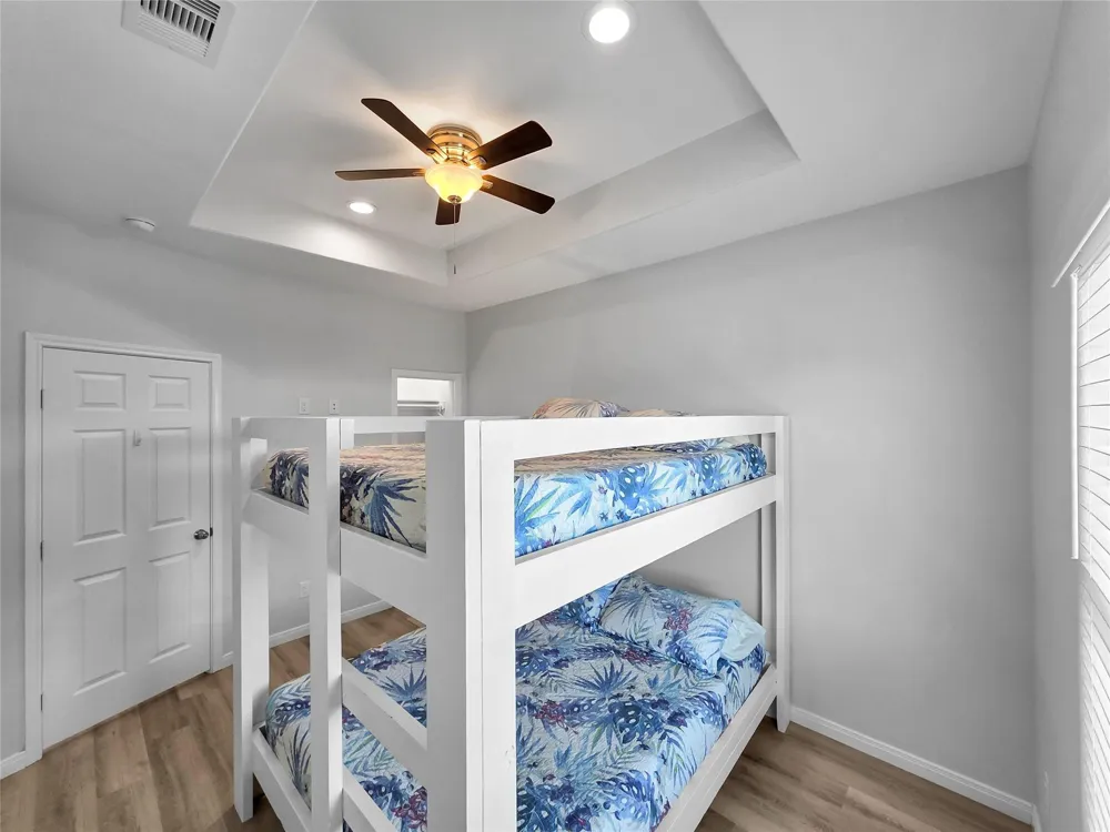 2294 E Lobster Crystal Beach, TX 77650