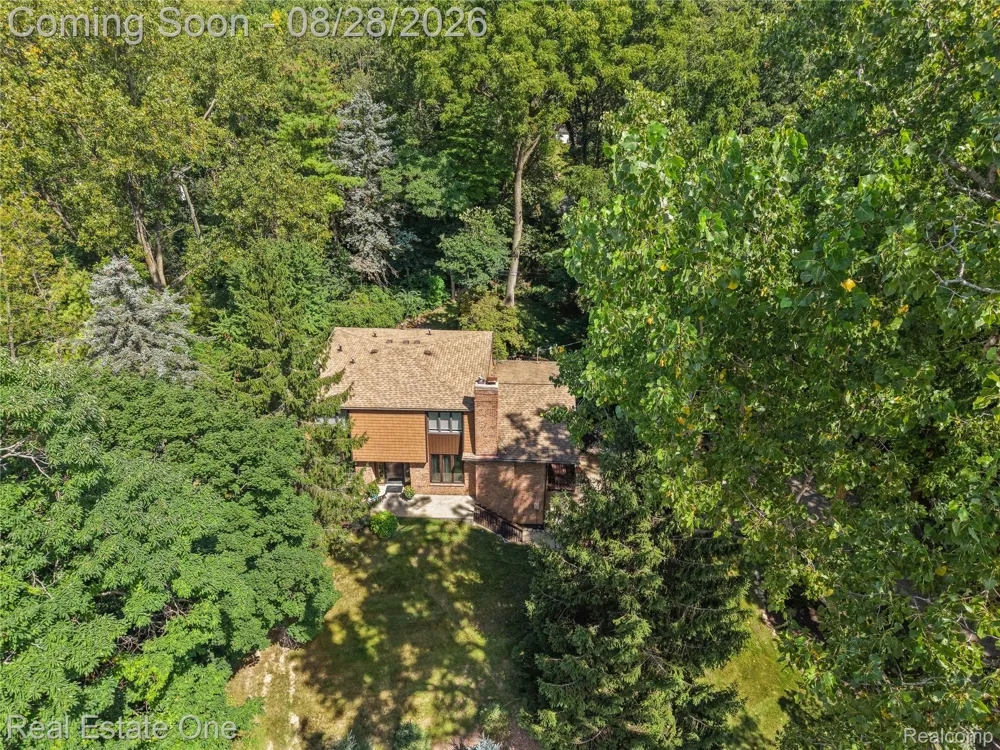 101 Wimberly Drive Rochester Hills City, MI 48306
