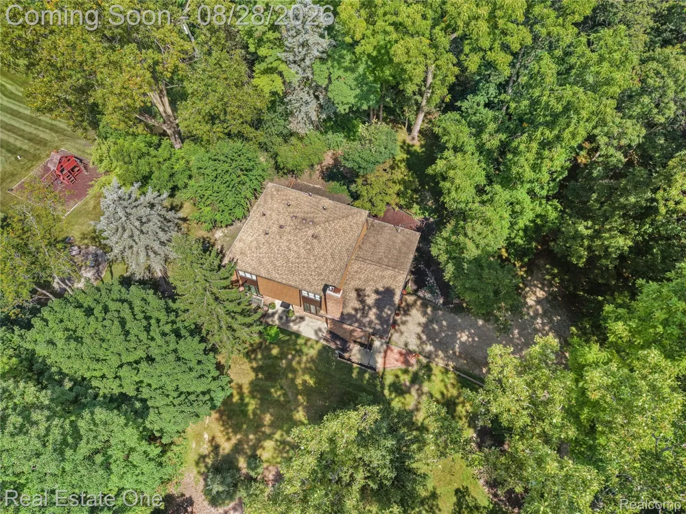 101 Wimberly Drive Rochester Hills City, MI 48306