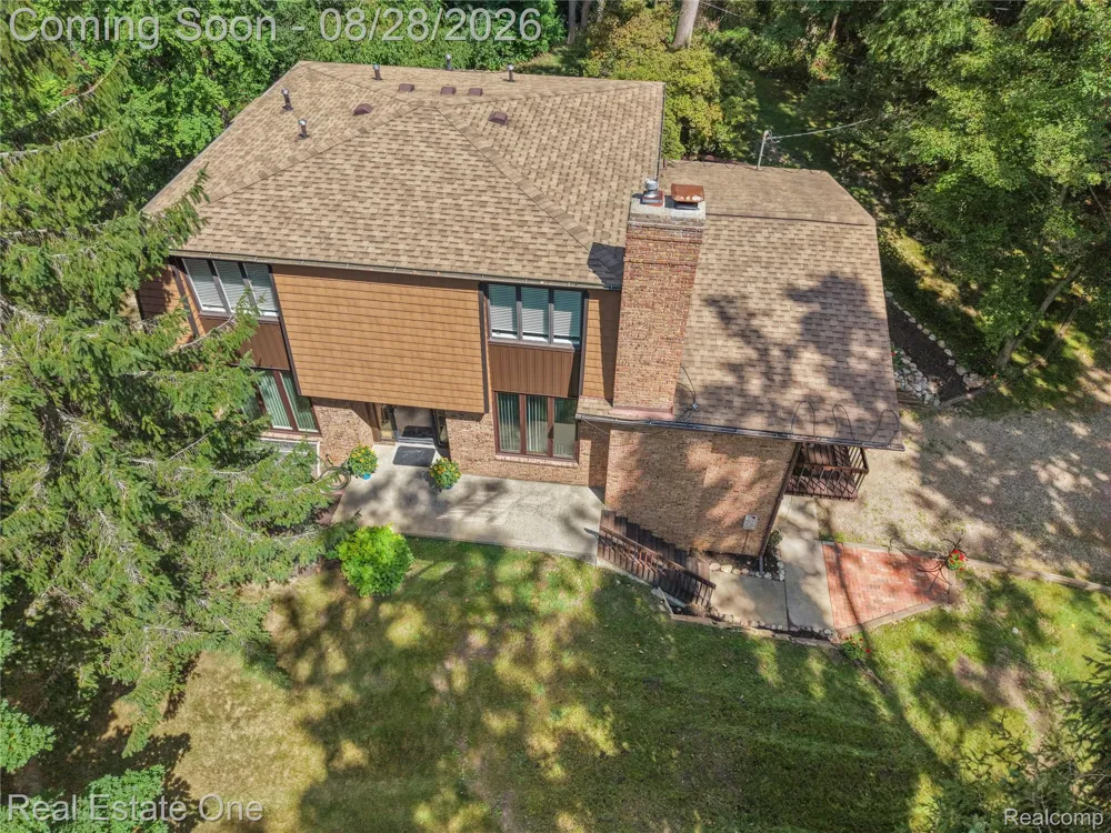 101 Wimberly Drive Rochester Hills City, MI 48306