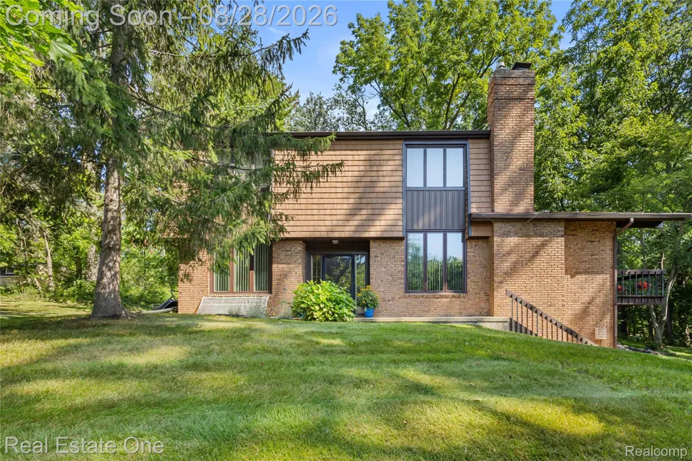 101 Wimberly Drive Rochester Hills City, MI 48306