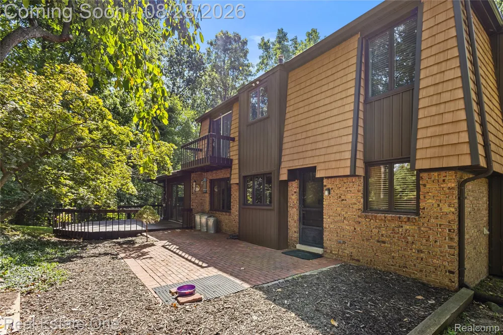 101 Wimberly Drive Rochester Hills City, MI 48306