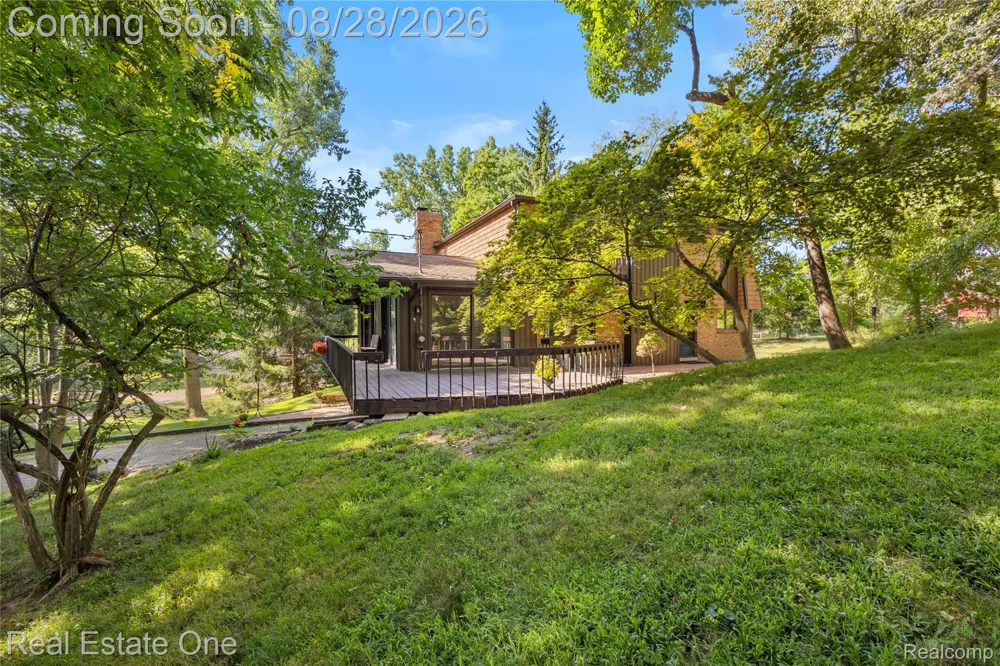 101 Wimberly Drive Rochester Hills City, MI 48306