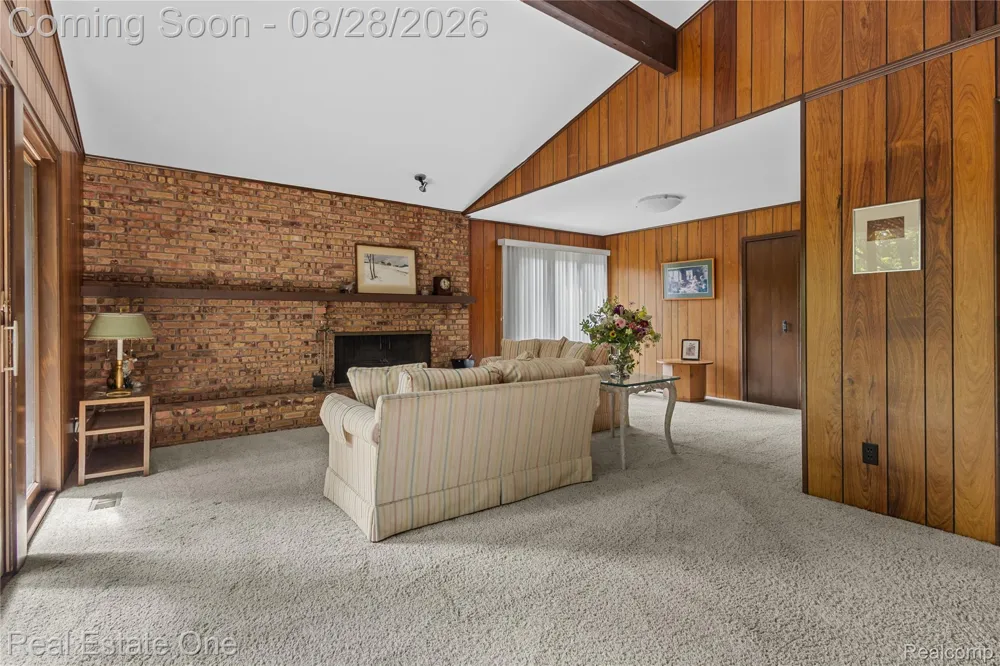 101 Wimberly Drive Rochester Hills City, MI 48306