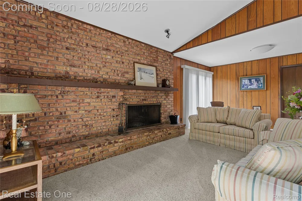 101 Wimberly Drive Rochester Hills City, MI 48306
