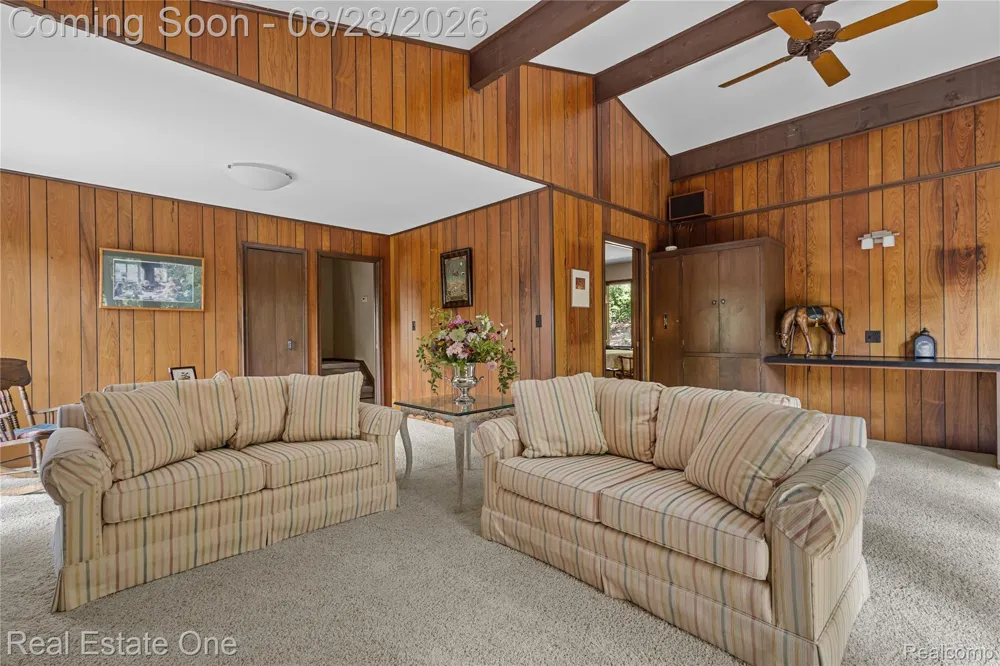 101 Wimberly Drive Rochester Hills City, MI 48306