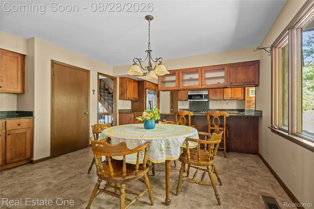 101 Wimberly Drive Rochester Hills City, MI 48306