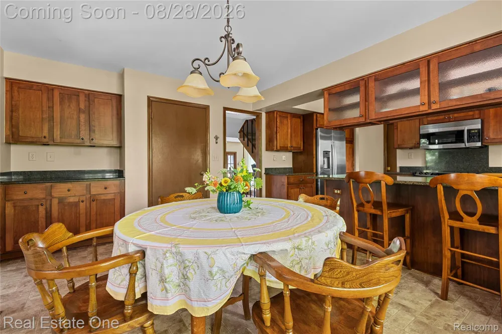 101 Wimberly Drive Rochester Hills City, MI 48306