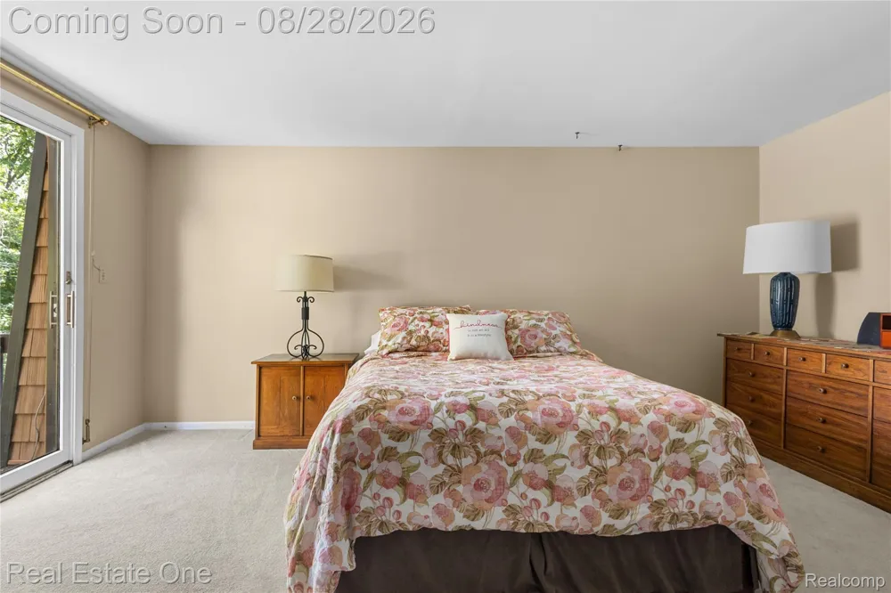 101 Wimberly Drive Rochester Hills City, MI 48306