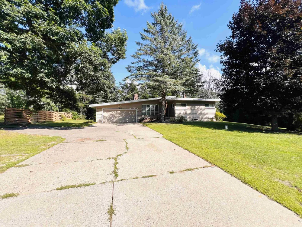 5121 Crosby Road Haring Charter Township, MI 49601