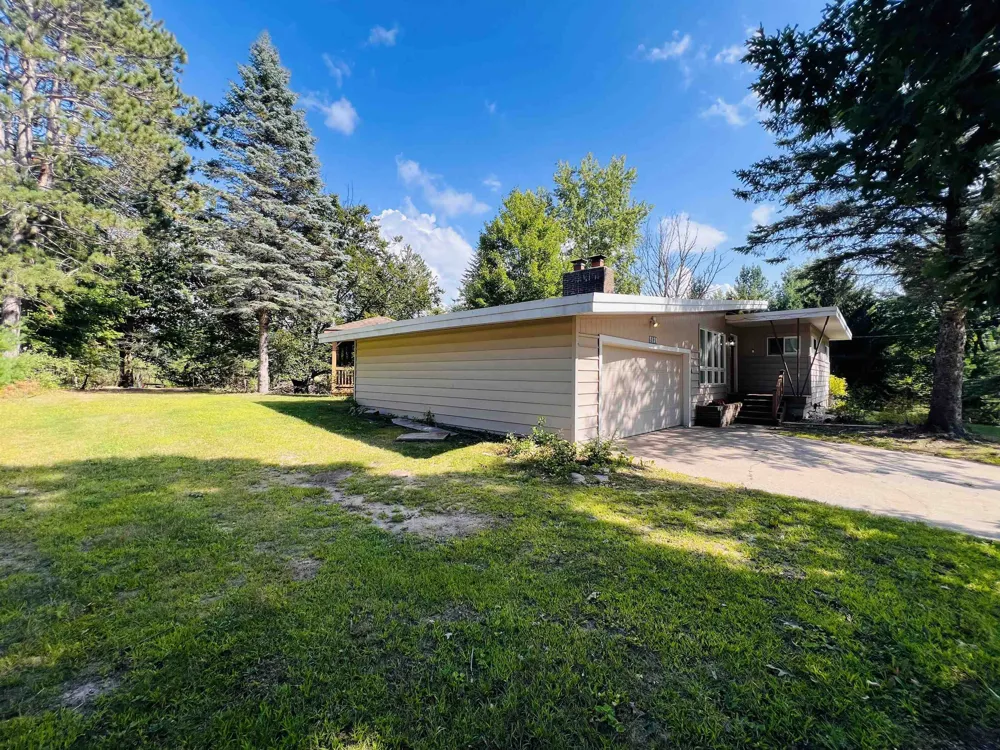 5121 Crosby Road Haring Charter Township, MI 49601