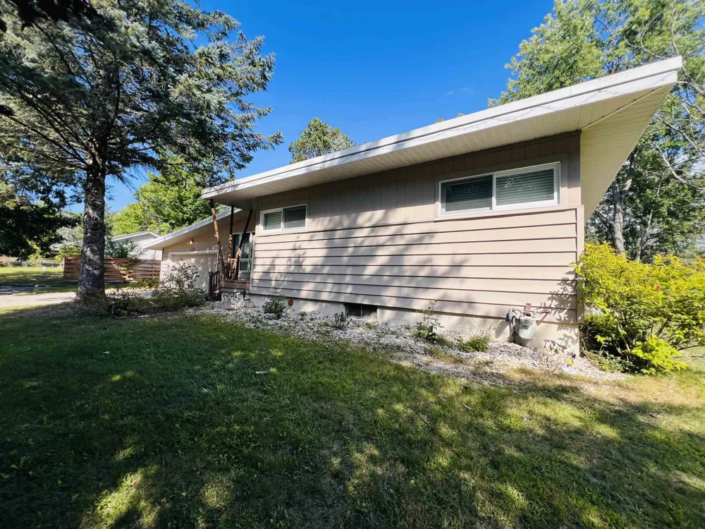 5121 Crosby Road Haring Charter Township, MI 49601