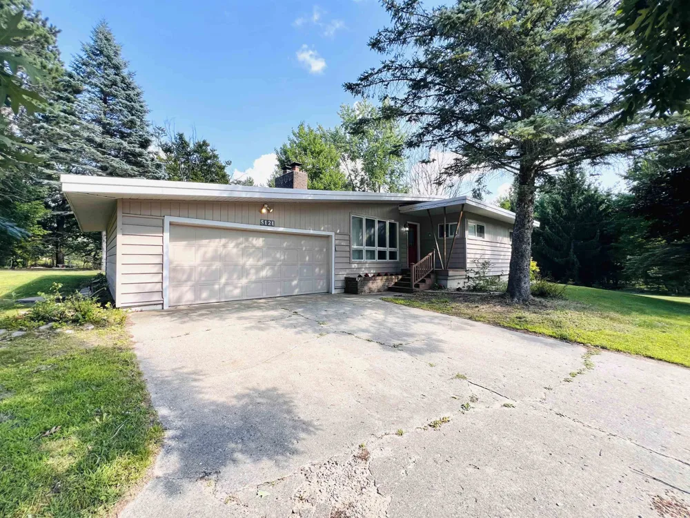 5121 Crosby Road Haring Charter Township, MI 49601