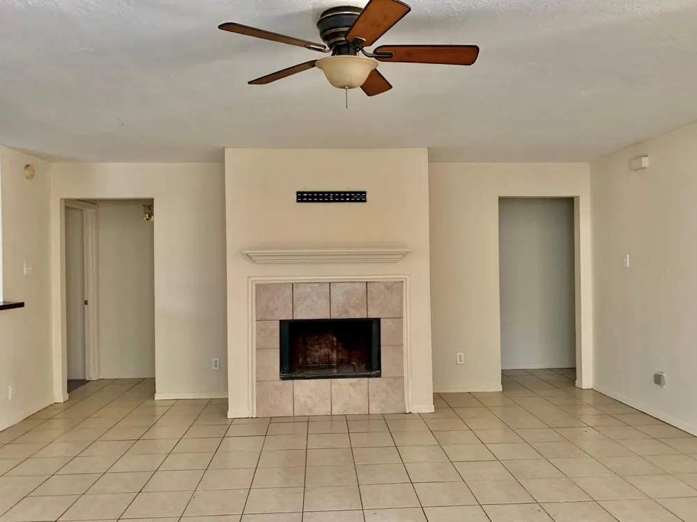3942 Teal Run Meadows Drive Fresno, TX 77545