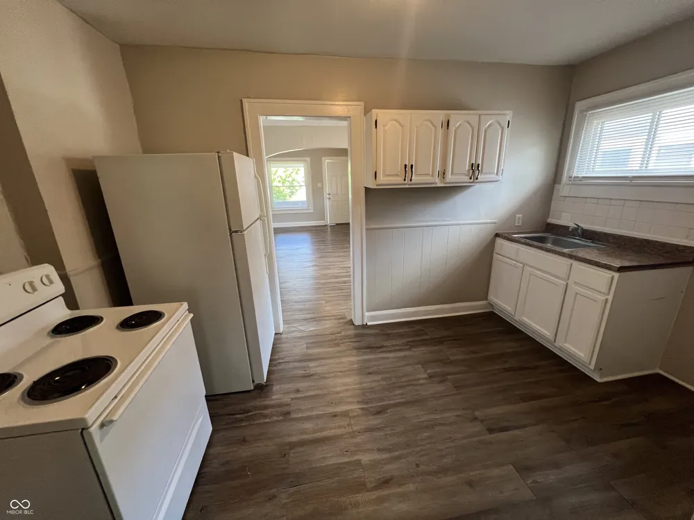 894 Gladstone Avenue Indianapolis, IN 46201