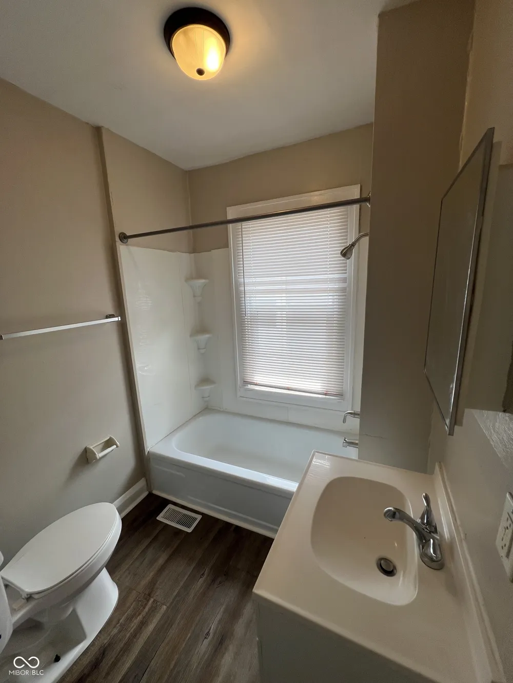 894 Gladstone Avenue Indianapolis, IN 46201